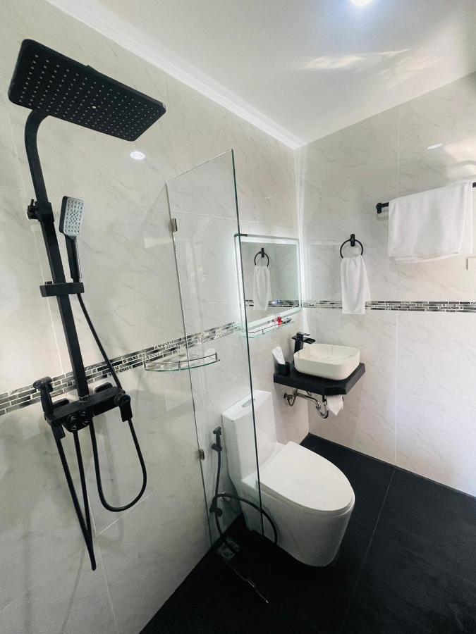 Thonglor Suites Hotel Bangkok Exterior foto